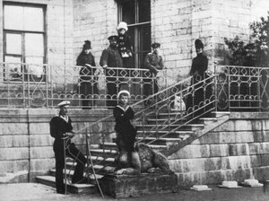 अपने परिवार के साथ रूस के ज़ार अलेक्जेंडर III, c1886 द्वारा नादर