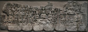दीवार की मूर्तिकला: बुद्ध और बोधिसत्वों, हेवन, हेबै प्रांत, 550-577 के स्वर्गीय स्वर्गवास (वर्णक के निशान वाला चूना पत्थर)