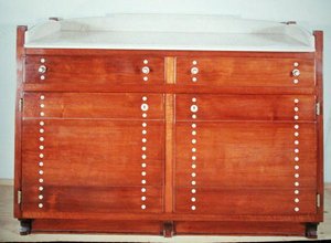 sideboard द्वारा ओटो वैगनर