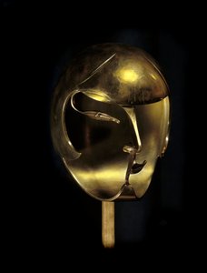 किकी डी मोंटपर्नासे किकी (एलिस प्रिंस) (1901-1953) फ्रांसीसी गायक, चित्रकार और हास्य अभिनेता, मैन रे के अहंकारी और कई कलाकार द्वारा पाब्लो गार्गलो