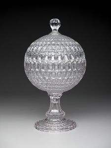 "आर्गस" कवर्ड कॉम्पोट, c.1855-75 (दबाया हुआ ग्लास) द्वारा नाशपाती और कं पिट्सबर्ग बकेवेल