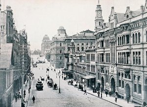 ब्रिज स्ट्रीट, सिडनी, c.1900, 'अंडर द सदर्न क्रॉस - ऑस्ट्रेलिया की झलक' से, विदेश विभाग, मेलबर्न द्वारा प्रकाशित द्वारा फोटोग्राफर ऑस्ट्रेलियाई