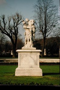 Aeneas और Anchises (संगमरमर)