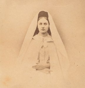 सफेद नन, 1860 के दशक।