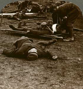 युद्ध के तूफान और तनाव के बाद, घायलों की देखभाल, प्रथम विश्व युद्ध, 1914-1918। द्वारा यथार्थवादी यात्रा प्रकाशक