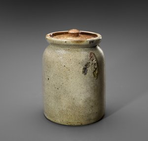 जार, सी. 1920-1935 (नमक चमकता हुआ पत्थर के पात्र) द्वारा Rhonesboro मिट्टी के बर्तनों की कंपनी (attr.to)