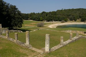 Verige Bay, Brijuni, क्रोएशिया में रोमन विला द्वारा उपन्यास