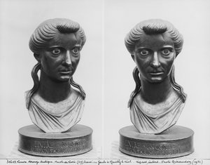 Livia के एक दृश्य के दो दृश्य (58 BC-29 AD) (कांस्य)