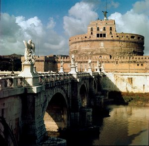 रोम, इटली में Castel Sant'Angelo (Castel Sant'Angelo) का दृश्य द्वारा उपन्यास