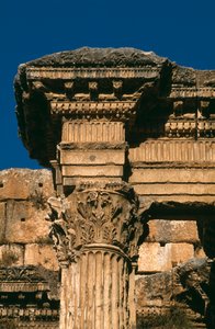 Bacchus का मंदिर, अतिशयोक्ति का विस्तार, उच्च शाही अवधि 27 ई.पू.-395 ई। फोटो द्वारा रोमन इंपीरियल काल