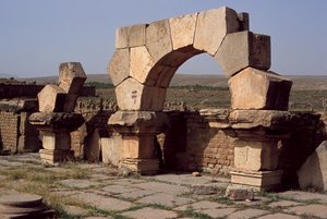 सर्टियस मार्केट का दृश्य, उच्च शाही अवधि (27 ईसा पूर्व -395 ईस्वी) द्वारा रोमन इंपीरियल काल