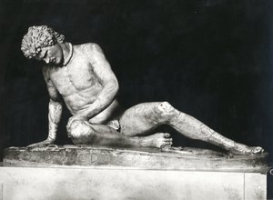 डाइंग गॉल, एपिगोनोस (संगमरमर) द्वारा c.230-220 ईसा पूर्व के ग्रीक मूल की प्रति (b/w फोटो) द्वारा रोमन रोमन