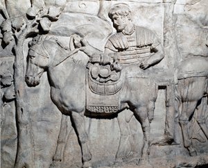रोमन कला: "" लूट का एक मुलेट लोड"" 1862 का मोल्ड सम्राट ट्रोजन (53-117) के शासनकाल के दौरान रोम में ट्रोजन (कॉलम ट्राजेन) (कोलोना ट्रियाना) के स्तंभ के आधार-राहत को पुन: प्रस्तुत करता है। ट्राजेन कॉलम विजयी अभियानों की याद दिलाता है o द्वारा रोमन रोमन