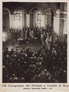 "आठवीं कांग्रेस ऑफ मैमेड एंड इनवैलिड्स ऑफ वॉर - रोम, जनवरी 1933 - 11" (बी/डब्ल्यू फोटो) द्वारा रोमोलो डेल पापा