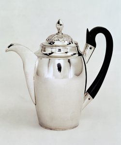 चॉकलेट पॉट, लेनिनग्राद, 1804 (रजत) द्वारा रूसी स्कूल