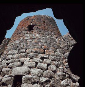 नूरघे संतू एंटे (1900- 730 ईसा पूर्व) द्वारा सार्डिनिया नूरजिक सभ्यता
