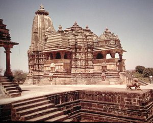 देवी जगदंब के मंदिर का दृश्य द्वारा स्कूल इंडियन