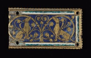 पट्टिका, संभवत: एक अवशेष तीर्थ से, c.1200-1250 (सोने का पानी चढ़ा हुआ तांबे, चम्पलेव तामचीनी) द्वारा स्कूल मोसान