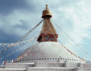 बौद्ध स्तूप का दृश्य, ८वीं शताब्दी द्वारा स्कूल नेपाली