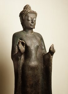 तवत्सिमा स्वर्ग से उतरते हुए बुद्ध, दावरावती काल (कांस्य)
