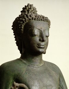 स्टैंडिंग बुद्धा, बुरिराम (कांस्य) से (विस्तार से)