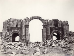 जेरैश, 1867 में हैड्रियन आर्क