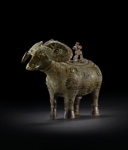 अनुष्ठान राम-रूप शराब पात्र, गोंग (कांस्य) द्वारा शांग राजवंश चीनी स्कूल