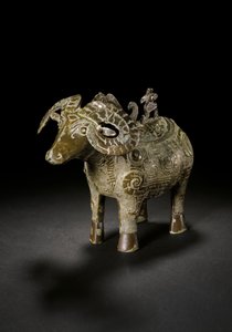 अनुष्ठान राम-रूप शराब पात्र, गोंग, स्वर्गीय शांग राजवंश (कांस्य) (3618607 भी देखें) द्वारा शांग राजवंश चीनी स्कूल