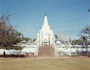 थुपराम दगोबा, रुवेनवेली सेया का दृश्य द्वारा श्रीलंका का स्कूल