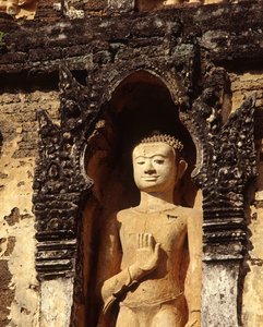 चेदि, दावरवती काल (टेराकोटा) द्वारा थाई स्कूल
