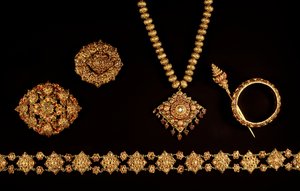 आभूषण, अयुत्या काल (1350-1767), 17 वीं से 18 वीं शताब्दी (स्वर्ण और रत्न)