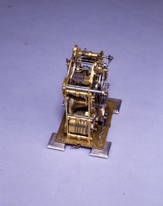 लघु हड़ताली ब्रैकेट घड़ी, नहीं। 222, c.1695 (धातु) (834228-31 भी देखें) द्वारा थॉमस टोमपियन