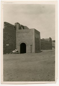  द्वारा उगो मोनेरेट डी विलार्ड