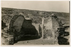  द्वारा उगो मोनेरेट डी विलार्ड