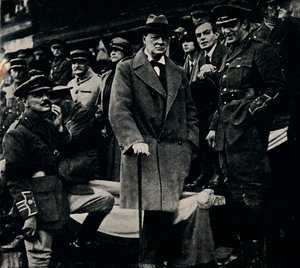 47 वीं डिवीजन मार्च पास्ट, 1918, 1945। द्वारा अज्ञात