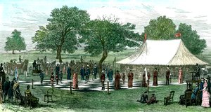 लिविंग पीस के साथ शतरंज पर एक खेल, 1882 द्वारा अज्ञात