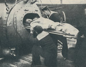 ए रेसम्प्रेसन चैंबर, 1936 द्वारा अज्ञात