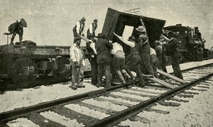 एक विशेष माल ट्रेन रेल पर ले जाती है, 1901। द्वारा अज्ञात