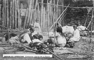20 वीं शताब्दी की शुरुआत में काम पर एक परिवार, कैटामार्का, अर्जेंटीना द्वारा अज्ञात