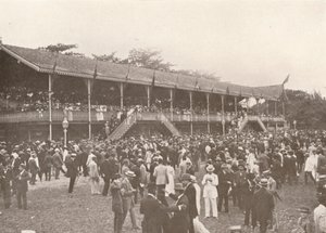 डर्बी क्लब रेसकोर्स एनक्लोजर, 1914 का एक हिस्सा द्वारा अज्ञात