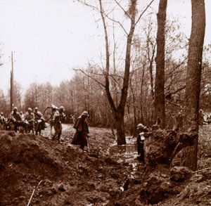 एडलेट पर अग्रिम, उत्तरी फ्रांस, c1918 द्वारा अज्ञात