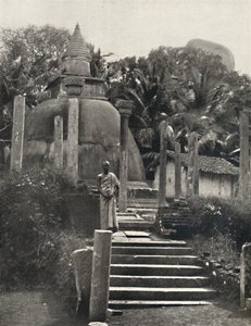 महिंद्रा में अंबाथला दगोबा, 275 ईसा पूर्व में निर्मित महिंदा के अवशेषों का विश्राम स्थल ईसा पूर्व, 1926 द्वारा अज्ञात
