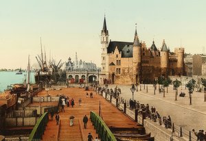 एंटवर्प (एंवर्स)। पुराने महल (Het Steen) को बंदरगाह पर देखें। 1900 के आसपास द्वारा अज्ञात