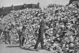 एल्यूमीनियम के लिए अपील, 1940, 1940 द्वारा अज्ञात