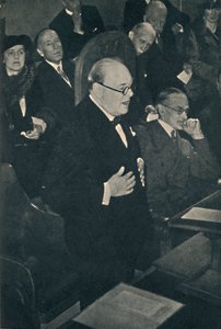 एम्पायर एंड अमेरिका में प्रसारण, c1945। द्वारा अज्ञात
