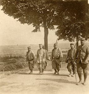 कब्जा कर लिया जर्मन शार्पशूटर, शैम्पेन, उत्तरी फ्रांस, c1914-c1918 द्वारा अज्ञात