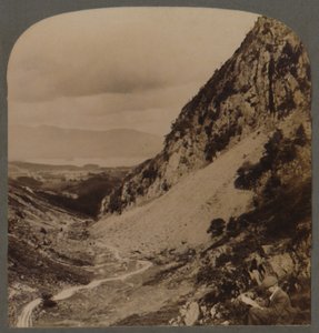 कैसल क्रेग और सुंदर बॉरडेल वैली, लेक डिस्ट्रिक्ट, इंग्लैंड, 1903। द्वारा अज्ञात