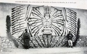 Menabha, Colomb-Béchar, अल्जीरिया, c1910 की लड़ाई से हथियारबंद द्वारा अज्ञात