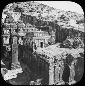 एलोरा, महाराष्ट्र, भारत की गुफाएं, 19 वीं सदी के अंत या 20 वीं सदी की शुरुआत में द्वारा अज्ञात