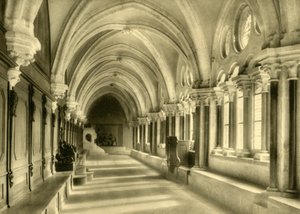 क्लोइस्ट्स, हेइलिगेंक्रेज़ एबे, लोअर ऑस्ट्रिया, c1935। द्वारा अज्ञात